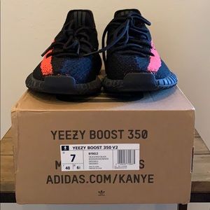 YEEZY BOOST TENNIS SHOES